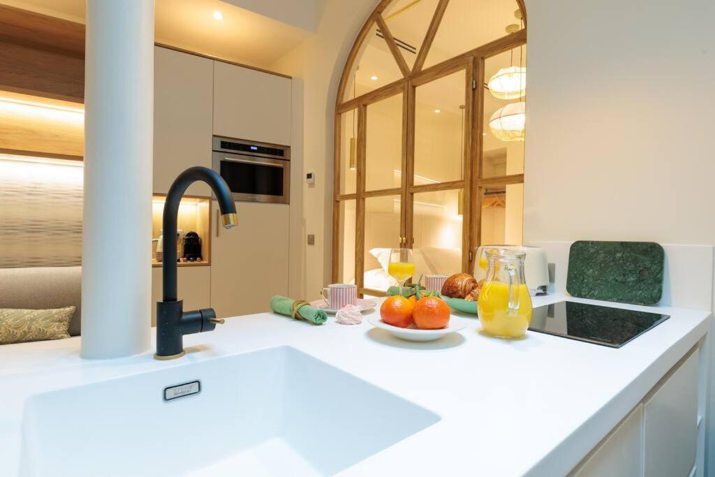 New Luxury And Cozy Apartment - Notre Dame Parigi Esterno foto